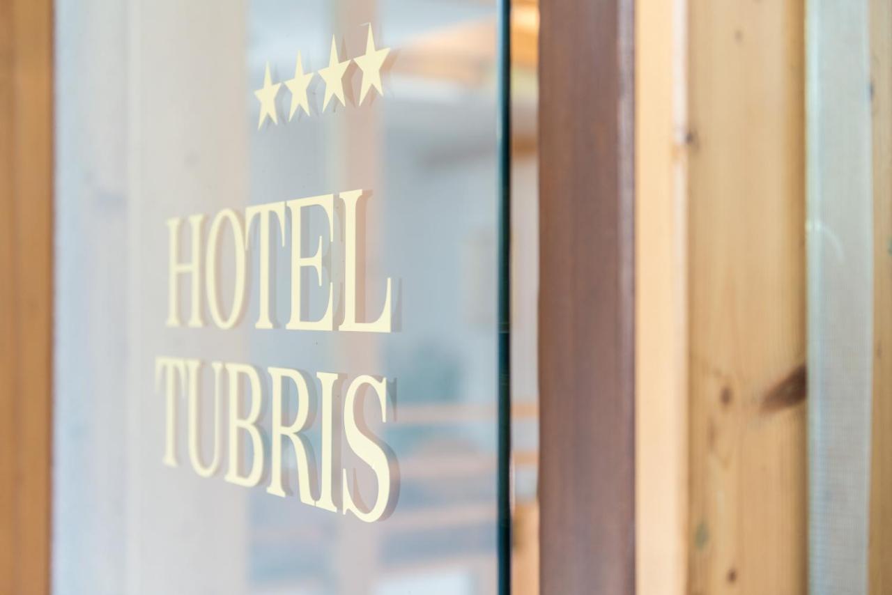 Hotel Tubris 坎波图雷斯 外观 照片
