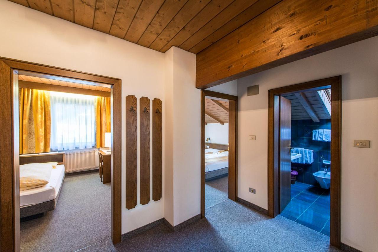 Hotel Tubris 坎波图雷斯 外观 照片