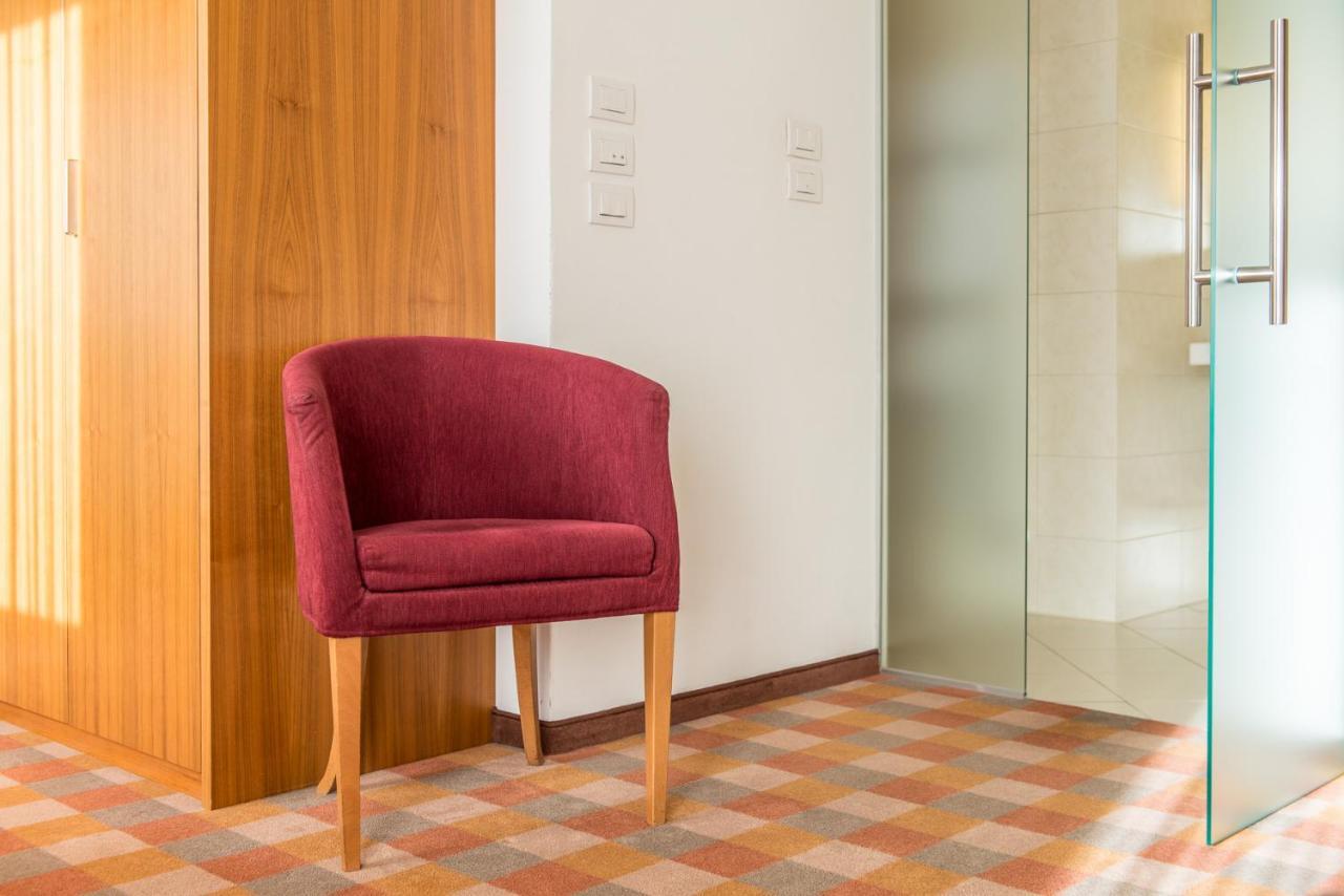 Hotel Tubris 坎波图雷斯 外观 照片