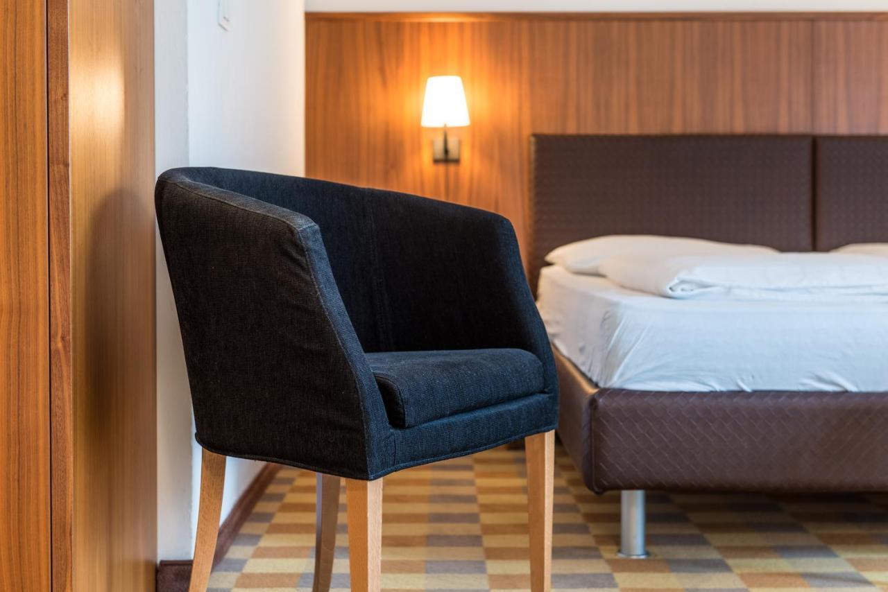Hotel Tubris 坎波图雷斯 外观 照片